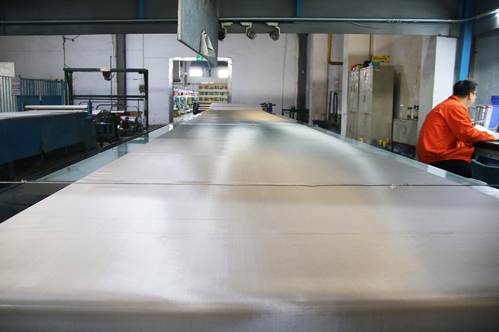 High-end Screen Mesh Upgraded Again! YKM Launches 200-Mesh Ultra-Flat Screen Mesh, Breaking Through Industry Technical Bottlenecks